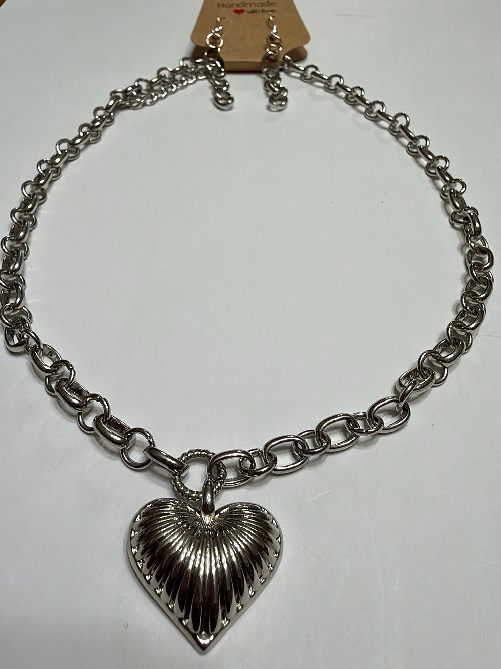Silver Heart Pendant Necklace Like New